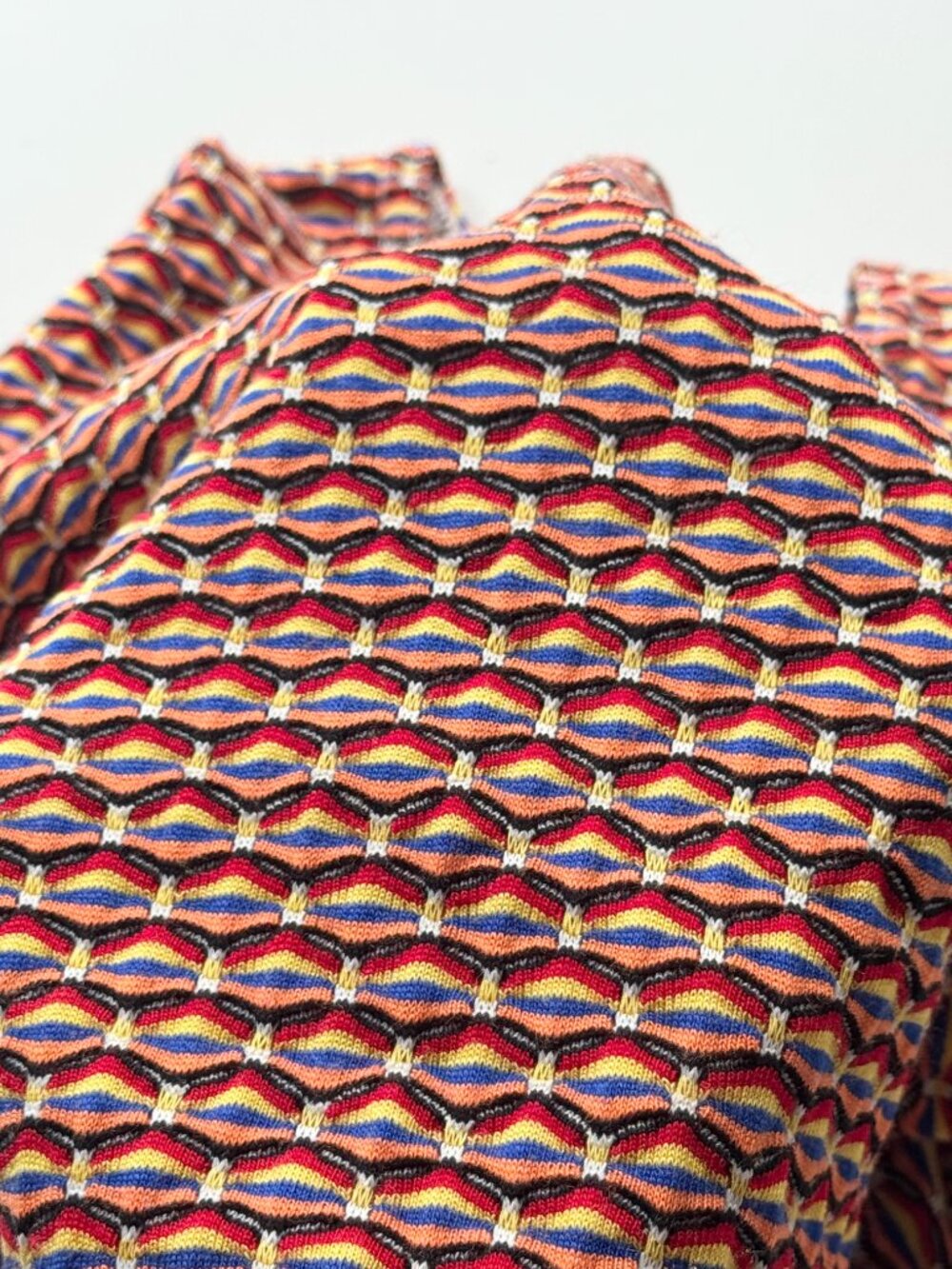 Vintage 00's LE CHATEAU Y2K Rainbow Knit Cap Sleeve Cropped Baby Tee, Size M - Picture 7 of 9